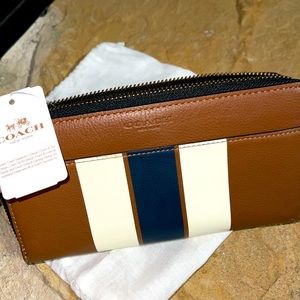 Coach Wallet Dark Saddle